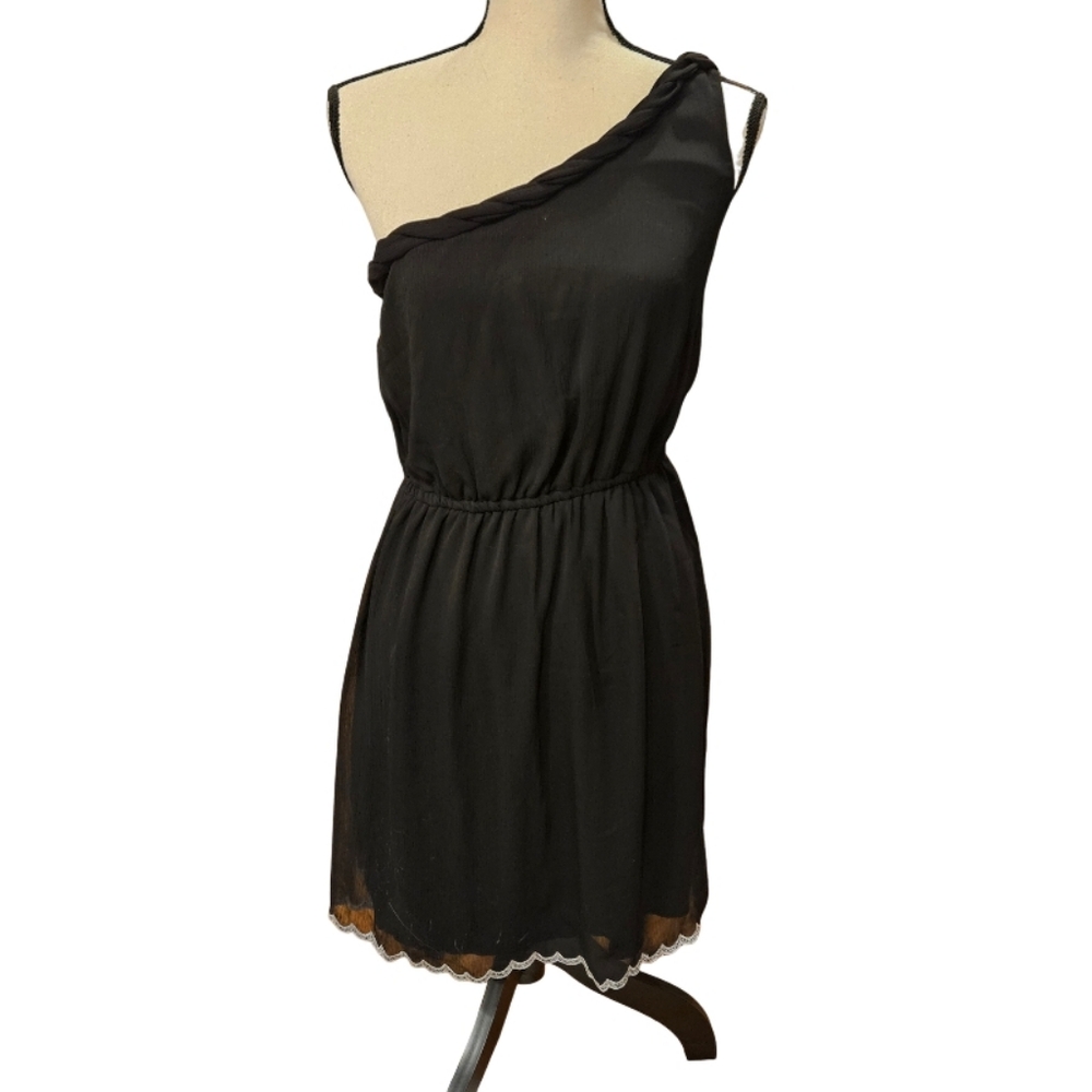 BeBop Elegant Black One-Shoulder Dress